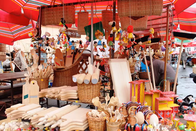 Khu chợ ở Dolac. Khu chợ ở Dolac.