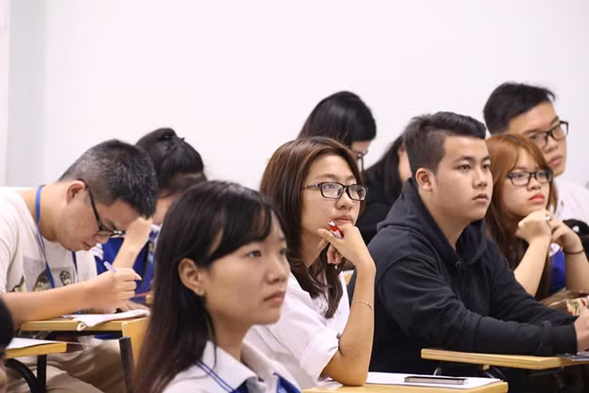 Việc văn bằng đại học của Việt Nam chưa được quốc tế công nhận sẽ là thiệt thòi lớn cho người học khi chuyển dịch lao động. Ảnh minh họa
