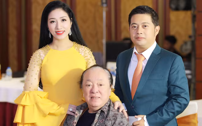 Ca sĩ Đào Nguyên Vũ và vợ, ca sĩ Phương Nga là học trò của NSND Trung Kiên.