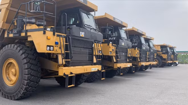 Các phương tiện vi phạm bị cảnh sát giao thông phát hiện. Các phương tiện vi phạm bị cảnh sát giao thông phát hiện.