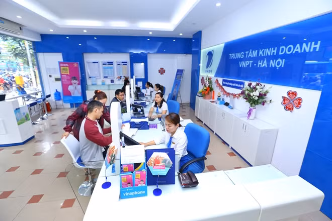 VinaPhone tiên phong trong công cuộc giảm giá cước viễn thông vì quyền lợi khách hàng.