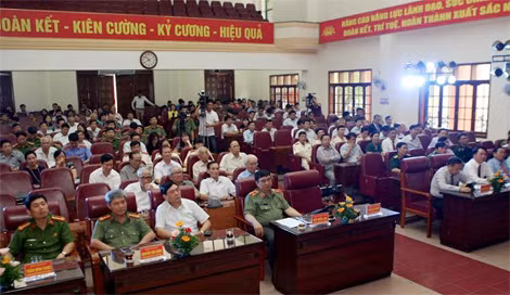 Các đại biểu dự buổi Lễ.