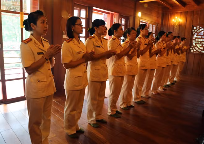 Một số hình ảnh tại lễ dâng hương, dâng hoa, báo công dâng Bác tại Nhà tưởng niệm Bác Hồ Một số hình ảnh tại lễ dâng hương, dâng hoa, báo công dâng Bác tại Nhà tưởng niệm Bác Hồ