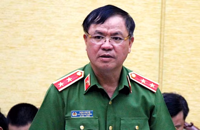Trung tướng Trần Văn Vệ - Quyền Tổng cục trưởng Tổng cục Cảnh sát.