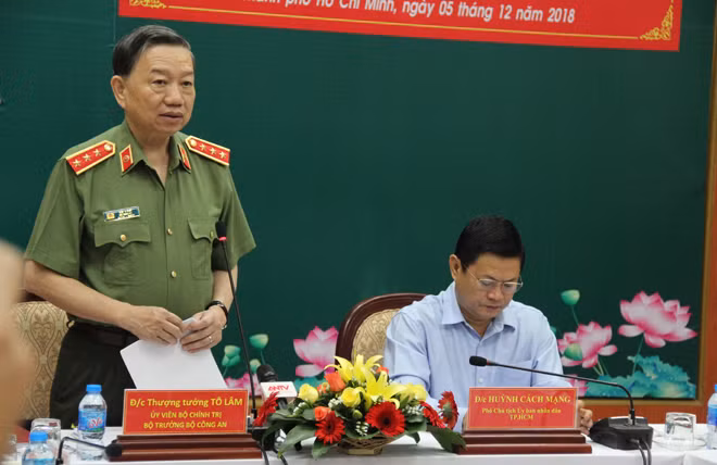 Bộ trưởng Tô Lâm yêu cầu CATP cần tập trung mở đợt cao điểm tấn công trấn áp mạnh mẽ vào các loại tội phạm.