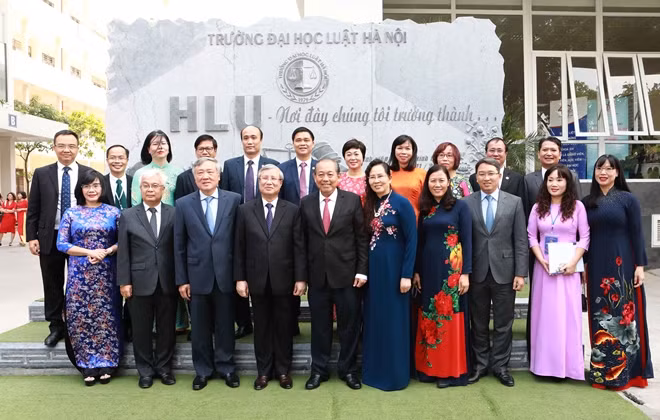 Các đại biểu dự lễ kỷ niệm. - Ảnh: VGP/Lê Sơn.