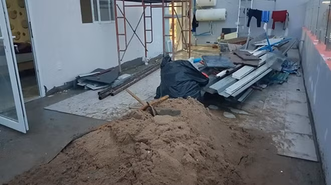 Tầng thượng The Bonica bị chủ đầu tư chiếm dụng, xây dựng làm nơi thờ cúng, trồng cây.