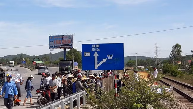 Hiện trường vụ tai nạn. Hiện trường vụ tai nạn.