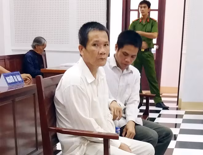 Bị cáo Chiến tại tòa. Bị cáo Chiến tại tòa.