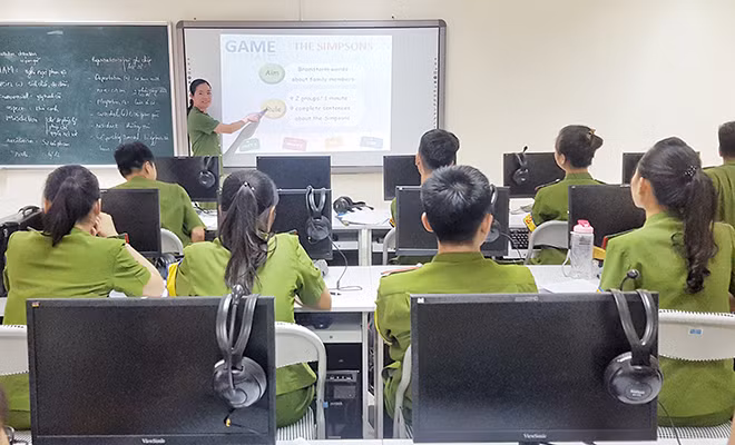 Học viện CSND ứng dụng mạnh mẽ công nghệ thông tin để xây dựng các giảng đường thông minh. Học viện CSND ứng dụng mạnh mẽ công nghệ thông tin để xây dựng các giảng đường thông minh.