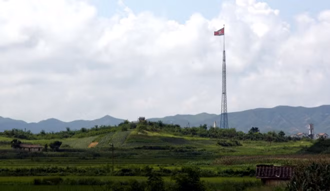 Làng tuyên truyền Kijong-dong.