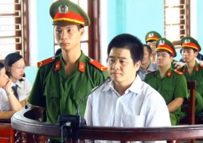 Tàng Keangnam tại phiên xử sơ thẩm lần 2. Tàng Keangnam tại phiên xử sơ thẩm lần 2.