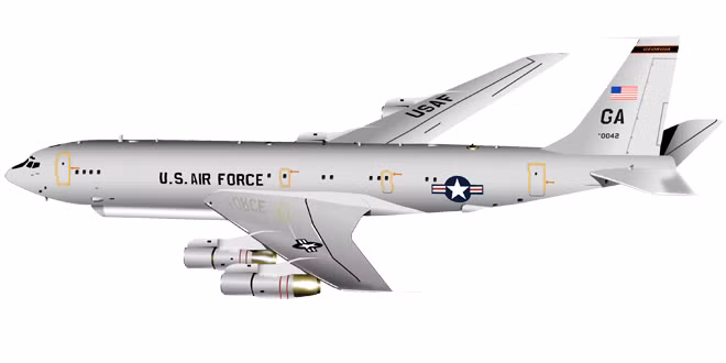 Máy bay giám sát trên không E-8C JSTARS.