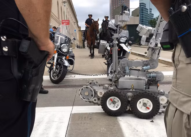 Robot Griffin.