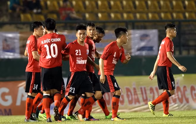 Các cầu thủ U21 PVF đã bị loại sớm ở U21 Quốc gia 2017. Ảnh: Đ.T