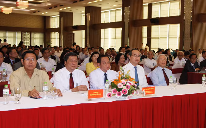 Các đại biểu tham dự Hội nghị.