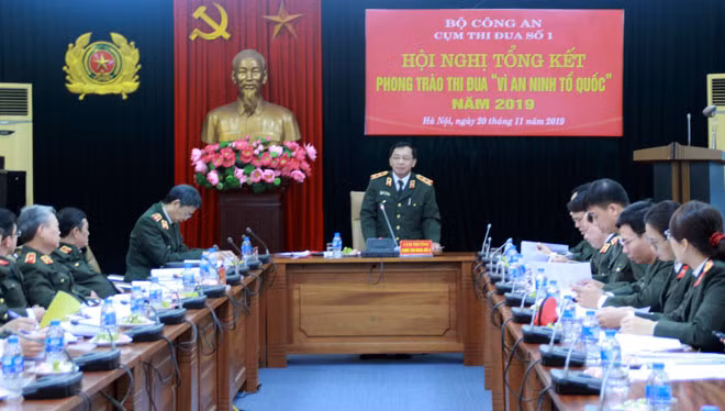 Trung tướng Nguyễn Mạnh Dũng, Cục trưởng Cục An ninh Nội địa, Cụm trưởng Cụm thi đua số 1- Bộ Công an chủ trì Hội nghị.