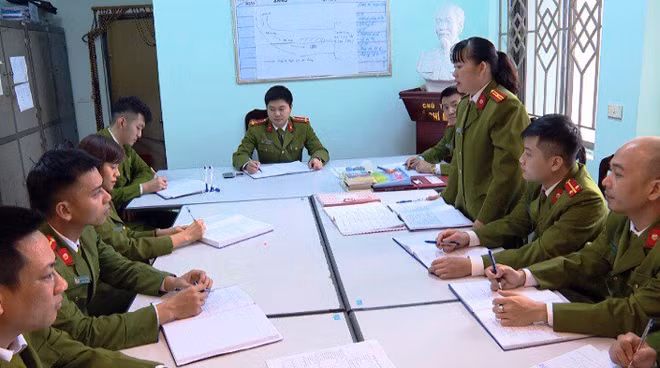 Dưới sự chỉ huy của Đại úy Lê Thành Trung, Đội CSĐT tội phạm về ma túy Công an Bắc Từ Liêm đã phá nhiều vụ án ma túy. Dưới sự chỉ huy của Đại úy Lê Thành Trung, Đội CSĐT tội phạm về ma túy Công an Bắc Từ Liêm đã phá nhiều vụ án ma túy.