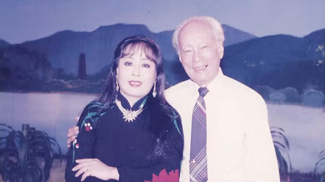 Nhạc sĩ, NSND Nguyễn Văn Thương và NSND Thu Hiền.