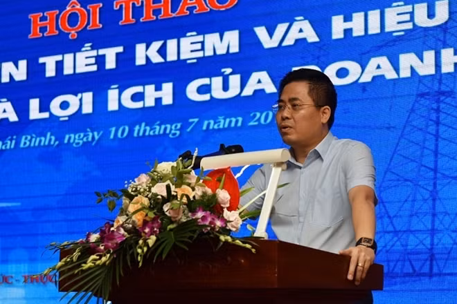 Ông Nguyễn Hoàng Giang – Phó Chủ tịch UBND tỉnh Thái Bình phát biểu tại Hội nghị.