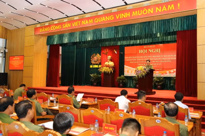Toàn cảnh Hội nghị.