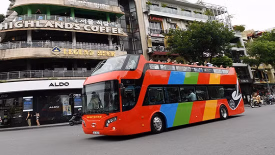 Hà Nội đưa buýt hai tầng thoáng nóc vào hoạt động cuối tháng 5 ảnh 1