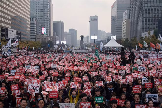 Biểu tình ở thủ đô Seoul với quy mô kỷ lục.