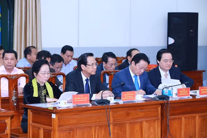 Các đại biểu tham dự Lễ ký kết chương trình phối hợp.