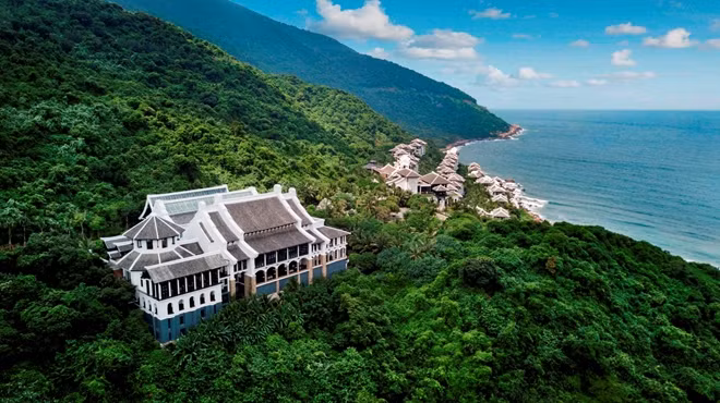 Khu nghỉ dưỡng InterContinental Danang Sun Peninsula Resort liên tục nhận các giải thưởng quốc tế danh giá.