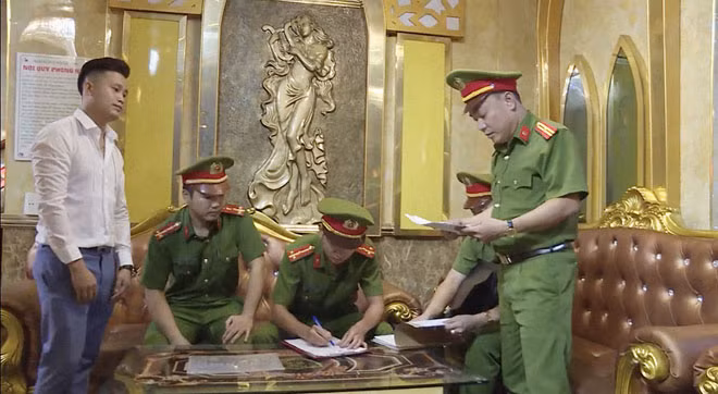 Công an Bắc Ninh kiểm tra hành chính các cơ sở kinh doanh có điều kiện.