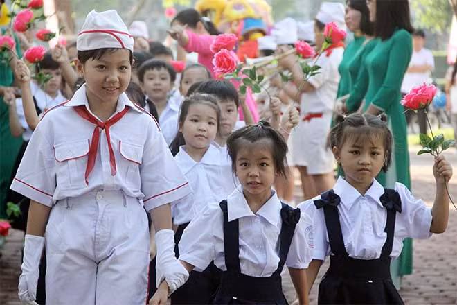 Lễ đón chào các em học sinh vào lớp 1 tại Trường Tiểu học Lê Đình Chinh, quận Bình Thạnh.
