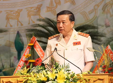 Thượng tướng, PGS.TS Tô Lâm. Thượng tướng, PGS.TS Tô Lâm.