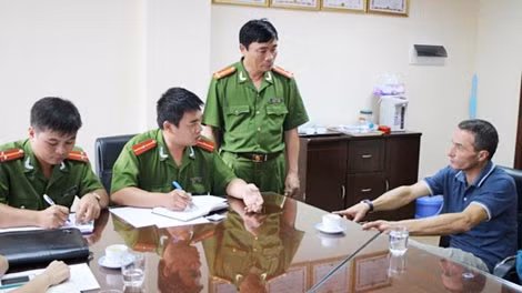 Văn phòng Interpol Việt Nam phối hợp bắt giữ bác sỹ người Pháp Larroque-Olivier phạm tội lạm dụng tình dục trẻ em.