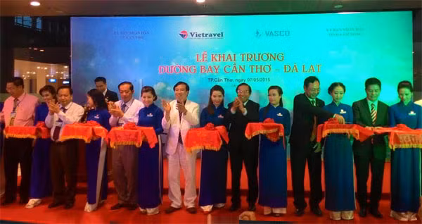 Vào tháng 5/2015, Vietravel đã phối hợp với UBND TP Cần Thơ, UBND tỉnh Lâm Đồng mở đường bay Cần Thơ – Đà Lạt.