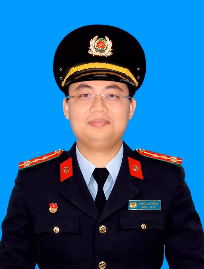 Đại úy Đặng Văn Thắng.