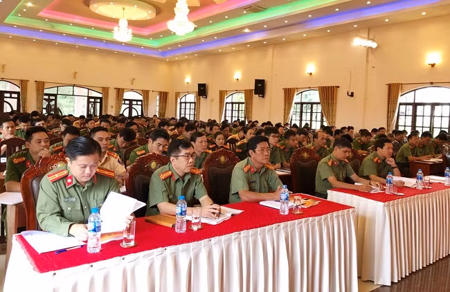 Các đại biểu tham dự hội nghị tập huấn
