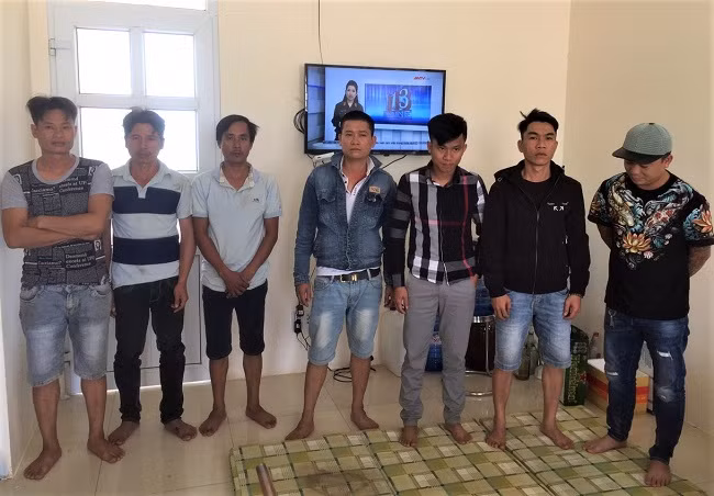 Các đối tượng bị Công an TP Bảo Lộc bắt giữ