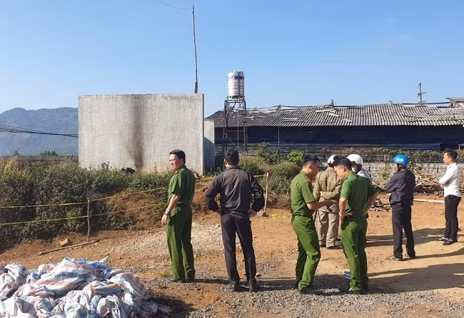 Công an phong tỏa hiện trường