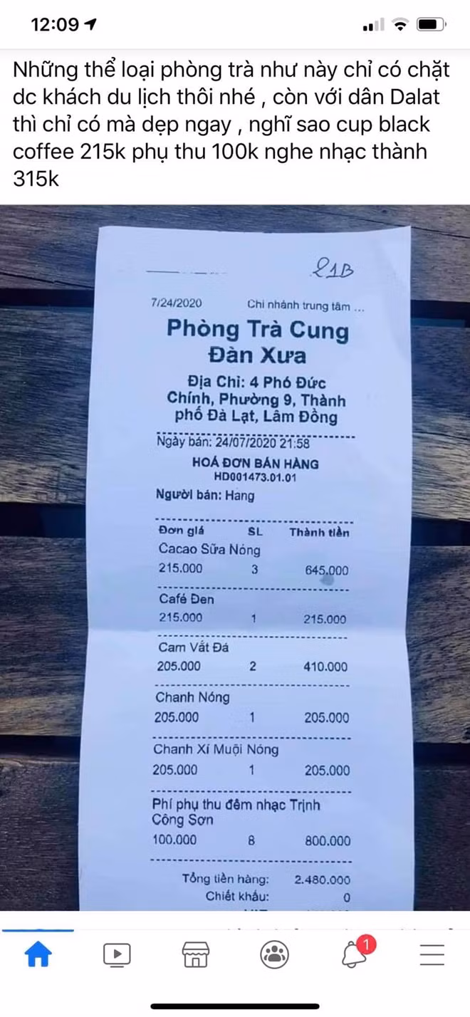 Thông tin và phiếu tính tiền của phòng trà Cung Đàn Xưa gây tranh cãi