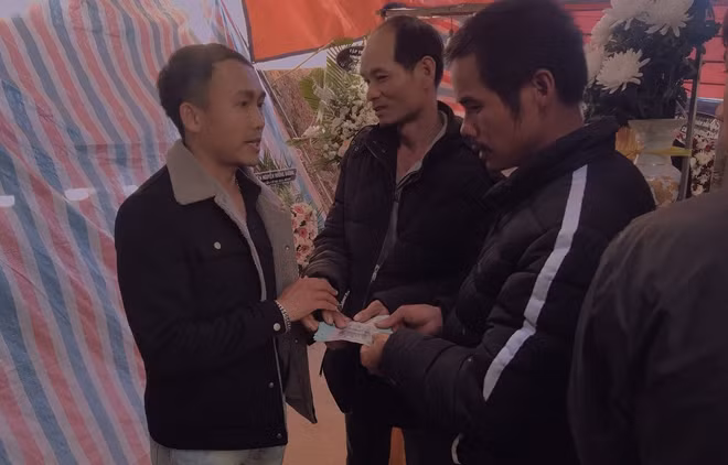 Bạn đọc Báo CAND đã hỗ trợ hai gia đình 7 triệu đồng