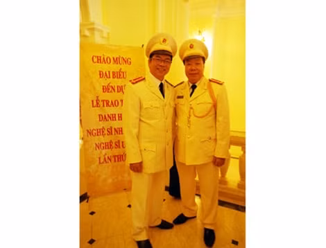 NSND Trần Văn Lợi và NSND Trần Nhượng trở thành 2 NSND đầu tiên của lực lượng CAND.