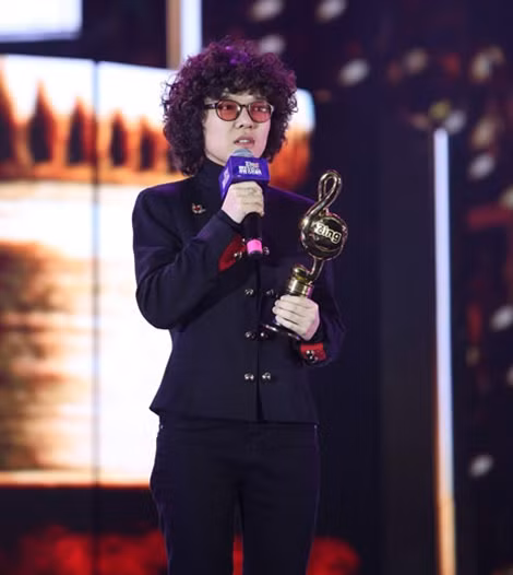 Tiên Tiên tại lễ vinh danh Zing Music Awards 2015/