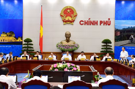 Chính phủ họp phiên thường kỳ tháng 8/2015. Ảnh: TTXVN.