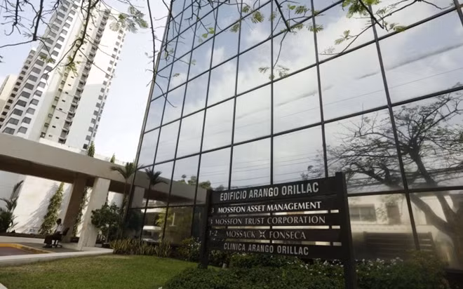 Trụ sở công ty luật Mossack Fonseca ở tòa nhà Arango Orillac Panama. (ảnh: AP)