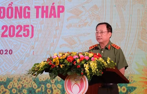 Hội đồng Lý luận Trung ương dâng hương tưởng niệm Chủ tịch Hồ Chí Minh ảnh 4