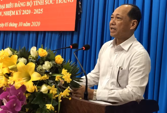 Ông Lâm Tấn Hòa, trưởng Ban Tuyên giáo Tỉnh ủy Sóc Trăng, phát biểu tại buổi họp báo.