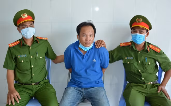 Thái bị tạm giữ để điều tra.