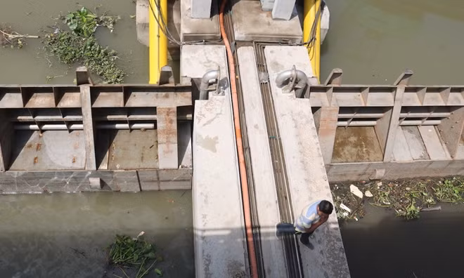 Cống Vũng Liêm đang gấp rút hoàn thành, thuộc dự án chống chịu khí hậu tổng hợp và sinh kế bền vững vùng Đồng bằng sông Cửu Long.