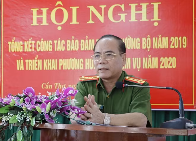 Đại tá Võ Văn Thăng, Phó Giám đốc Công an TP Cần Thơ chỉ đạo tại hội nghị.