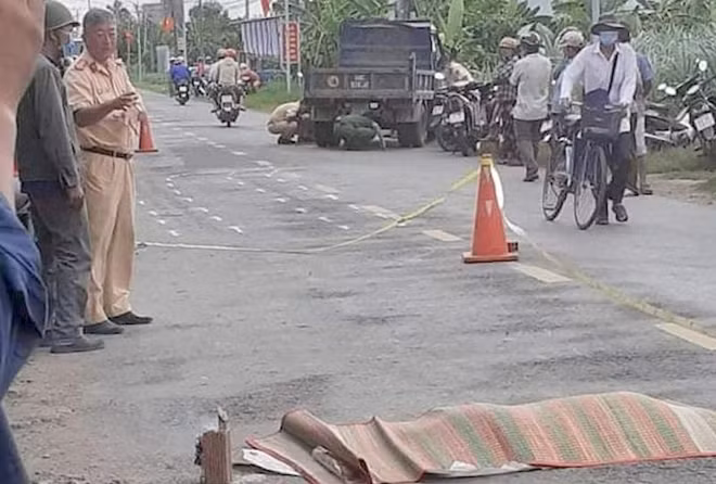 Hiện trường xảy ra vụ tai nạn trên tỉnh lộ 872.